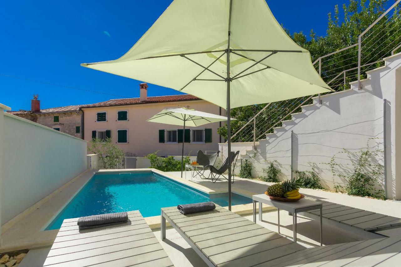 Casa Mia Apartments Premantura Bagian luar foto